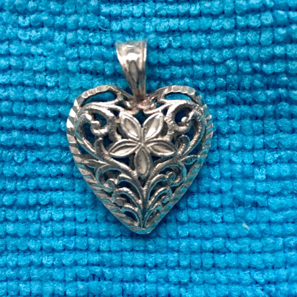 Sterling silver heart pendant